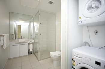 Astra Apartments - Docklands - Tweed Heads Accommodation 1