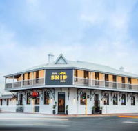 Nightcap at the Ship Inn - Tweed Heads Accommodation