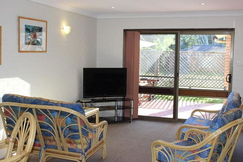 LIFES A BEACH 1 - Tweed Heads Accommodation 2