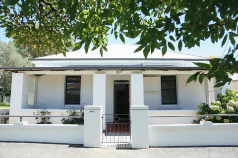 99 Hill Street Apartments - Tweed Heads Accommodation 1