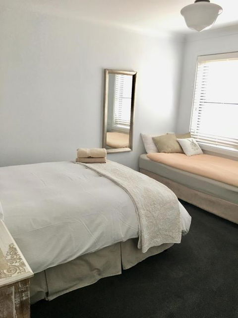 99 Hill Street Apartments - Tweed Heads Accommodation 2