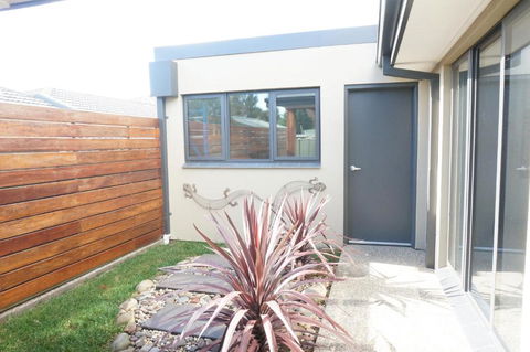Bens Place Modern & Convenient - Tweed Heads Accommodation 4