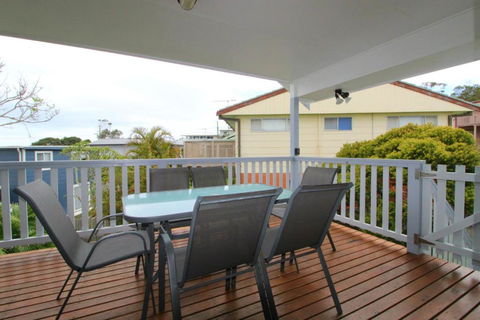 Anglesea 17 Hodgson Street - Tweed Heads Accommodation 2