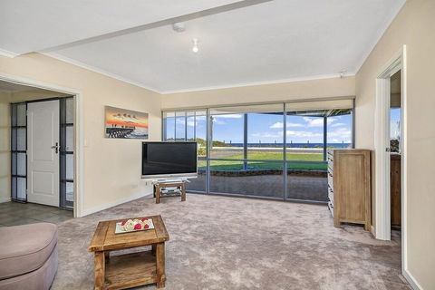 Sail Away - Tweed Heads Accommodation 3