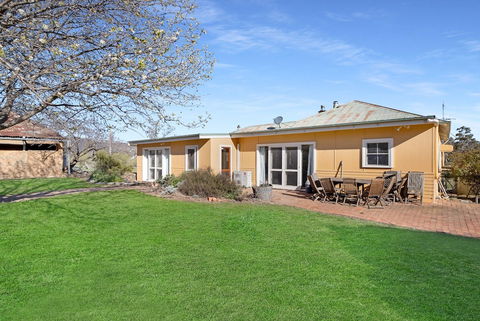 Lone Pine Farmhouse - Tweed Heads Accommodation 1