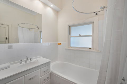 Lone Pine Farmhouse - Tweed Heads Accommodation 4