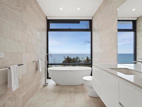 Iluka Blue - Tweed Heads Accommodation 2