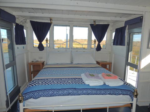 PS Federal Retreat Paddle Steamer Goolwa - Tweed Heads Accommodation 4