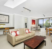 Sunny  Spacious Two Bdr Apt SPF13 - Tweed Heads Accommodation