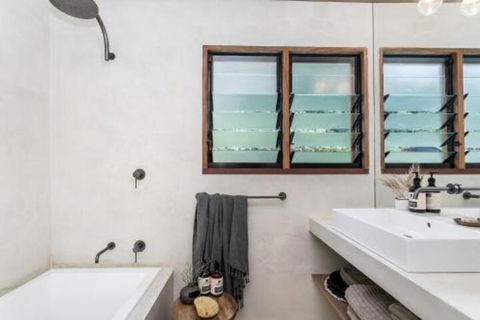 Eastern Rise Main House - Tweed Heads Accommodation 6
