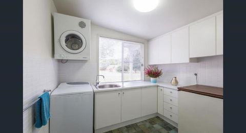505 CONROD STRAIGHT MOUNT PANORAMA - Tweed Heads Accommodation 4