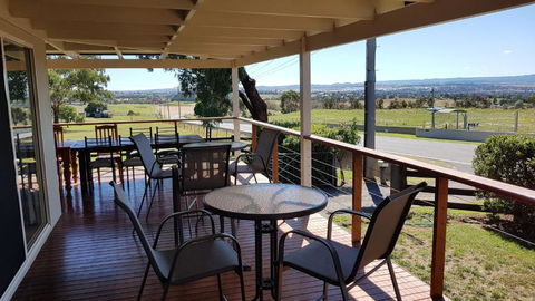 505 CONROD STRAIGHT MOUNT PANORAMA - Tweed Heads Accommodation 6
