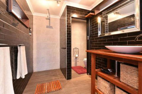 Millfield Eco Lodge With Views & Inside / Outside Hangouts - Tweed Heads Accommodation 2