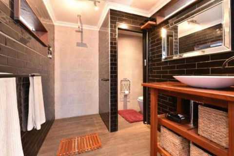 Millfield Eco Lodge With Views & Inside / Outside Hangouts - Tweed Heads Accommodation 3