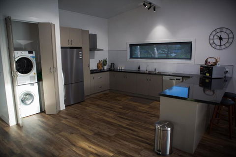 Pomonal Estate Mt. Cassell Villa - Tweed Heads Accommodation 6