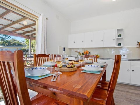 Beach Escape At Currarong Basic Family Accommodation - Tweed Heads Accommodation 3