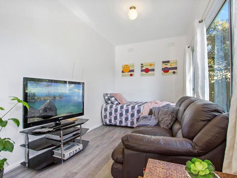 Beach Escape At Currarong Basic Family Accommodation - Tweed Heads Accommodation 5