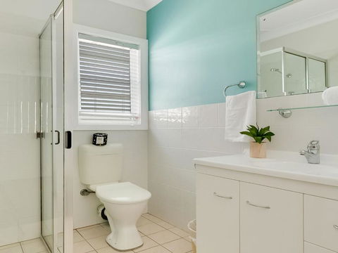 Ocean Blue Apartment Four Apartment On 2nd Level - Tweed Heads Accommodation 4