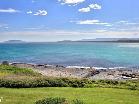 Seven Mile Heaven Your Coastal Kingdom - Tweed Heads Accommodation 1
