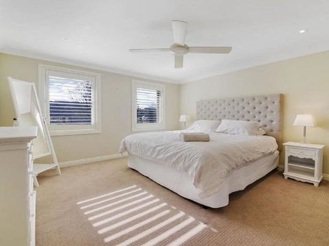 Camelot Superbly Proportioned & Ideally Located - Tweed Heads Accommodation 1