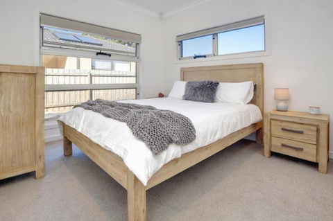 Staughton Sounds - Tweed Heads Accommodation 5
