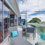 Modern McCrae Beauty - Tweed Heads Accommodation 1