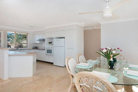 Pacific Rose Winter Holiday Special - Tweed Heads Accommodation 6
