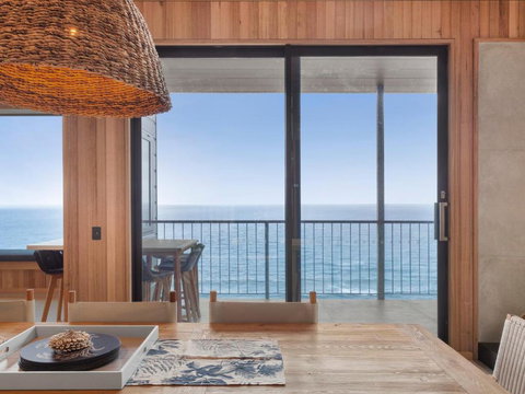 At Wye Eyrie With Arguably The Best Views In Town - Tweed Heads Accommodation 4