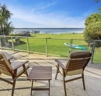 Eagle Point Getaway Waterfront Serenity - Tweed Heads Accommodation