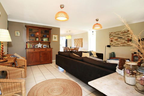 Innisfree Pet Friendly 2 Mins To Beach - Tweed Heads Accommodation 5