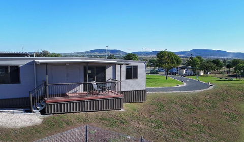 Lake Callide Retreat - Tweed Heads Accommodation 1