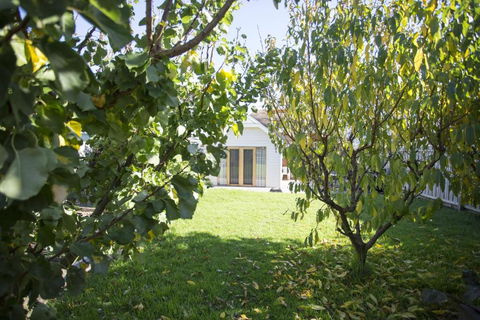 GALWAY COTTAGE - Tweed Heads Accommodation 4