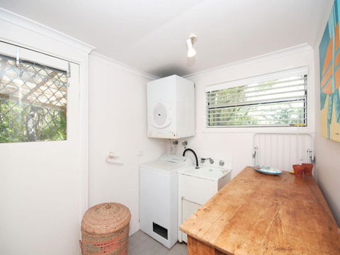 Beach Shack - Tweed Heads Accommodation 2