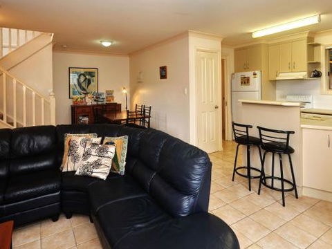 Modern 3 Bedroom Townhouse - Tweed Heads Accommodation 5