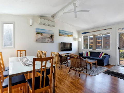 Surfs Up - Tweed Heads Accommodation 3