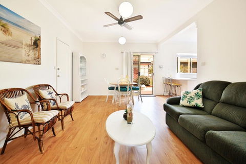 The Crescent Pet Friendly 1 Min To Beach - Tweed Heads Accommodation 6
