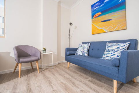 Convenient Rockdale Apartment Next To Station & Beach - Tweed Heads Accommodation 5
