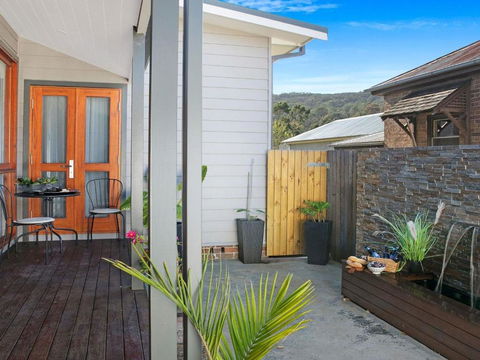 Advilla Stylish Charming & Central Location - Tweed Heads Accommodation 1