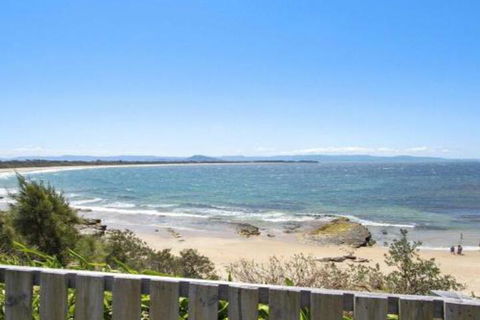 Amazing Aspects Perched Above Tilbury Cove - Tweed Heads Accommodation 2
