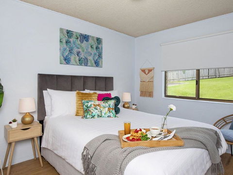 Armstrong Ridge Affordable Beach Oasis - Tweed Heads Accommodation 1