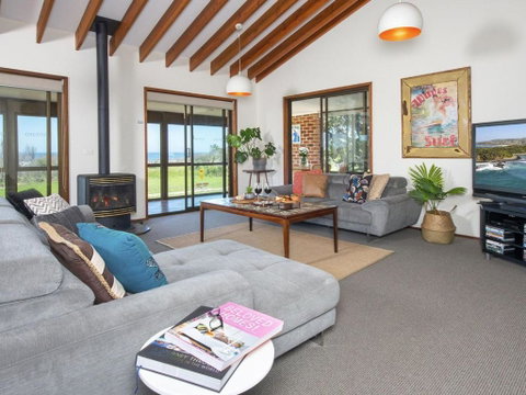 Beach House On Jones Beach Kiama Accommodation - Tweed Heads Accommodation 4