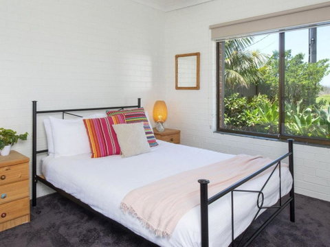 Beach House On Jones Beach Kiama Accommodation - Tweed Heads Accommodation 2