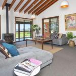 Beach House On Jones Beach Kiama Accommodation - Tweed Heads Accommodation 1