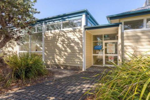 Callala Breeze Access To Indoor Community Pool - Tweed Heads Accommodation 5