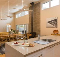 Callala Breeze access to indoor community pool - Tweed Heads Accommodation