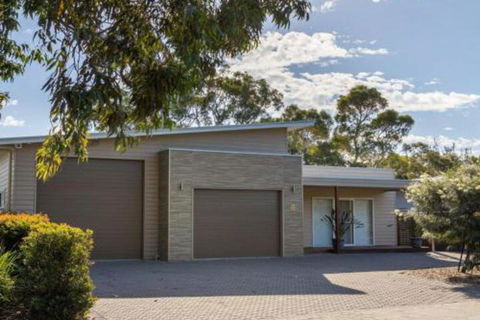 Callala Breeze Access To Indoor Community Pool - Tweed Heads Accommodation 4