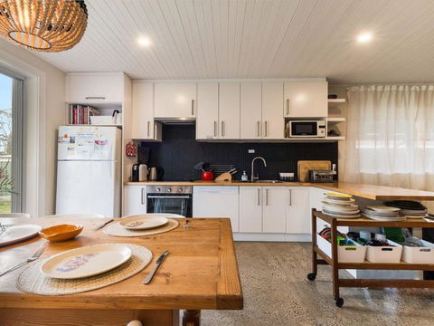 Callala Dreaming Mid Century Beach House - Tweed Heads Accommodation 3