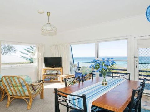 Eden On The Beach Beachside Getaway - Tweed Heads Accommodation 2