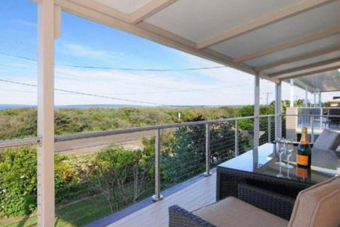 Marilyns 180 Degree Views Of Jervis Bay - Tweed Heads Accommodation 0