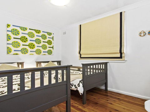 Sea Shack Renovated 1950s Beach House - Tweed Heads Accommodation 2